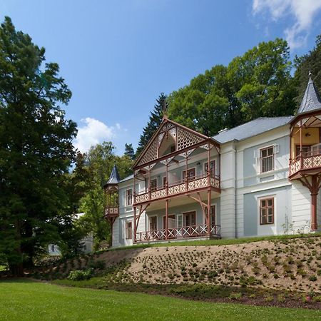Alpska Ruze Luhačovice Exterior foto
